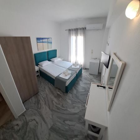 Auberge de jeunesse Frangiscos à Páros Extérieur photo