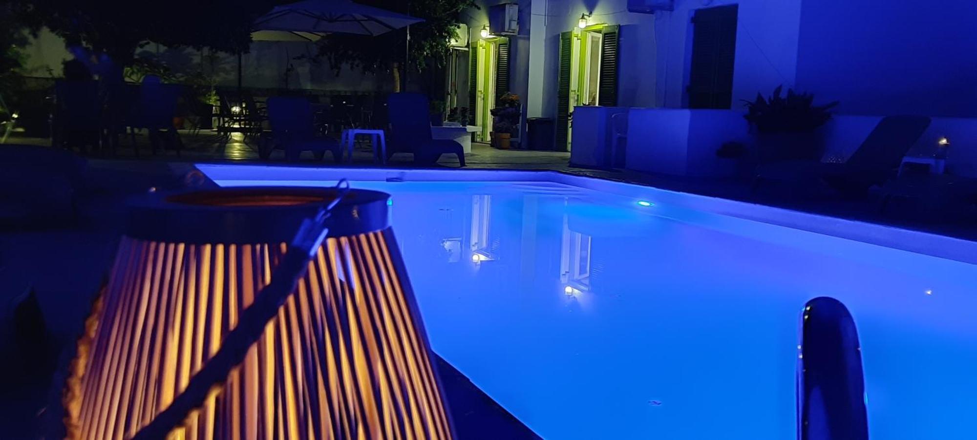 Auberge de jeunesse Frangiscos à Páros Extérieur photo